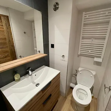 아파트 Renove 6 Pers. A Val Claret - Depart/retour Skis Aux Pieds, Balcon, Pres Des Commerces - Fr-1-502-548 *