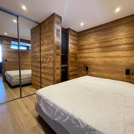 Renove 6 Pers. A Val Claret - Depart/retour Skis Aux Pieds, Balcon, Pres Des Commerces - Fr-1-502-548 아파트